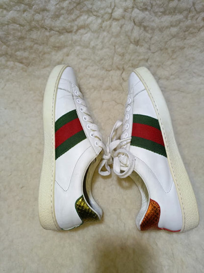 Gucci Ace White Leather Bee Sneakers with Web Stripe – Size 6 | Pre-Loved