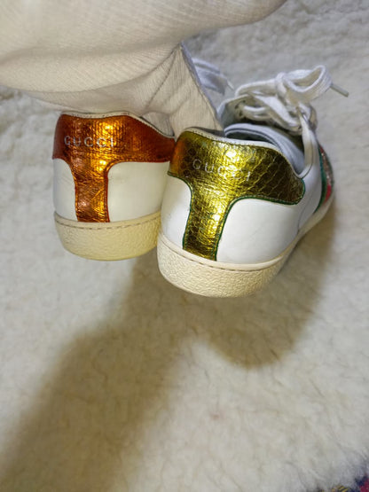 Gucci Ace White Leather Bee Sneakers with Web Stripe – Size 6 | Pre-Loved