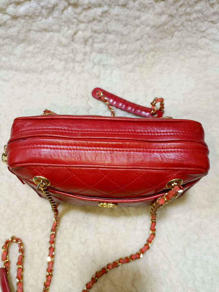 Chanel Red Quilted Leather  Shoulder Bag | Pre-Loved