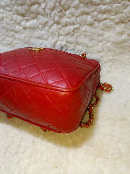Chanel Red Quilted Leather  Shoulder Bag | Pre-Loved