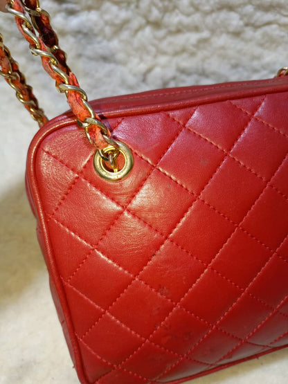 Chanel Red Quilted Leather  Shoulder Bag | Pre-Loved