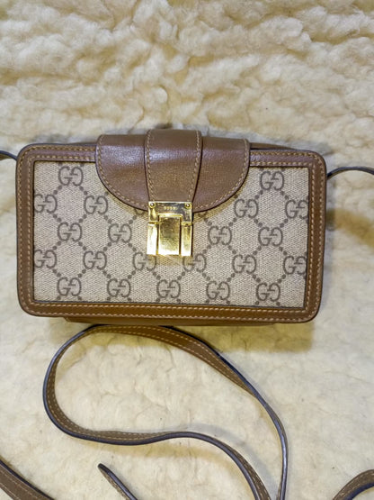 Gucci GG Mini Crossbody Bag | Pre-Loved