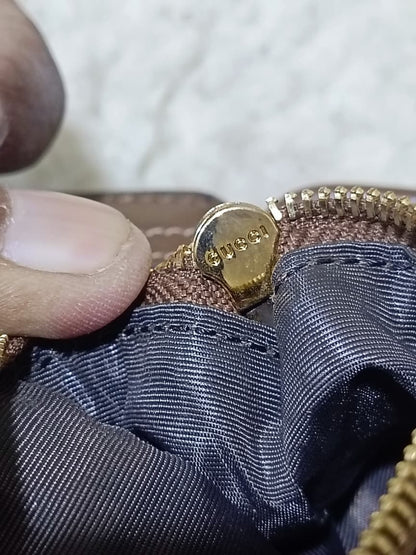 Gucci GG Mini Crossbody Bag | Pre-Loved