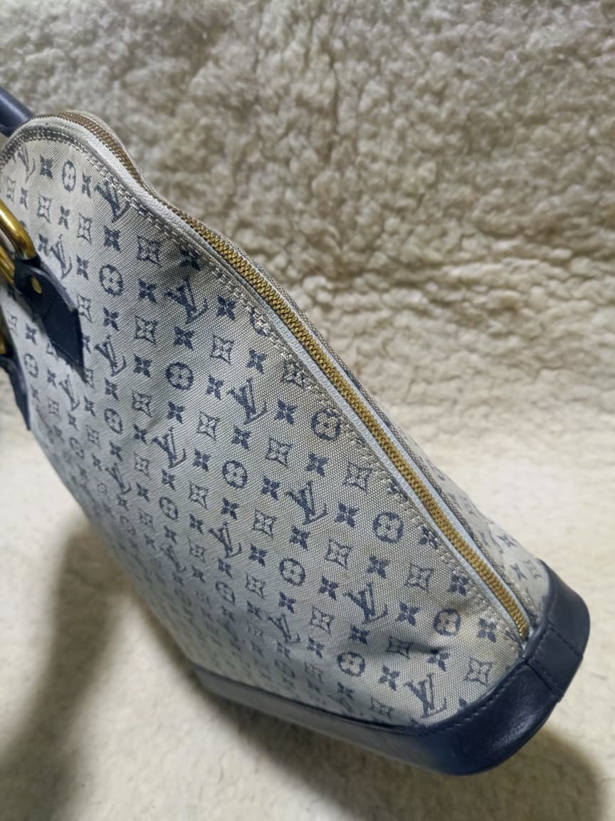 Louis Vuitton Tote in Navy | Pre-Loved