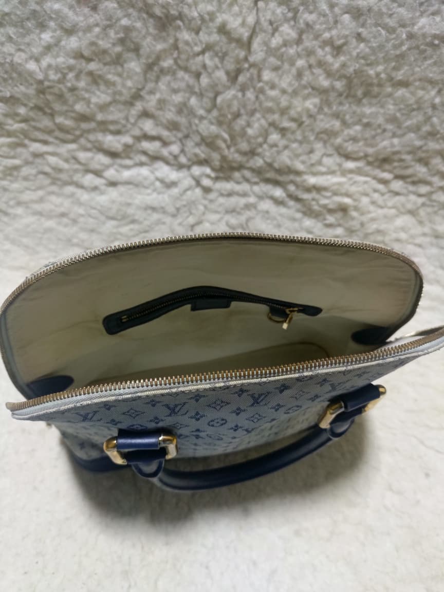 Louis Vuitton Tote in Navy | Pre-Loved