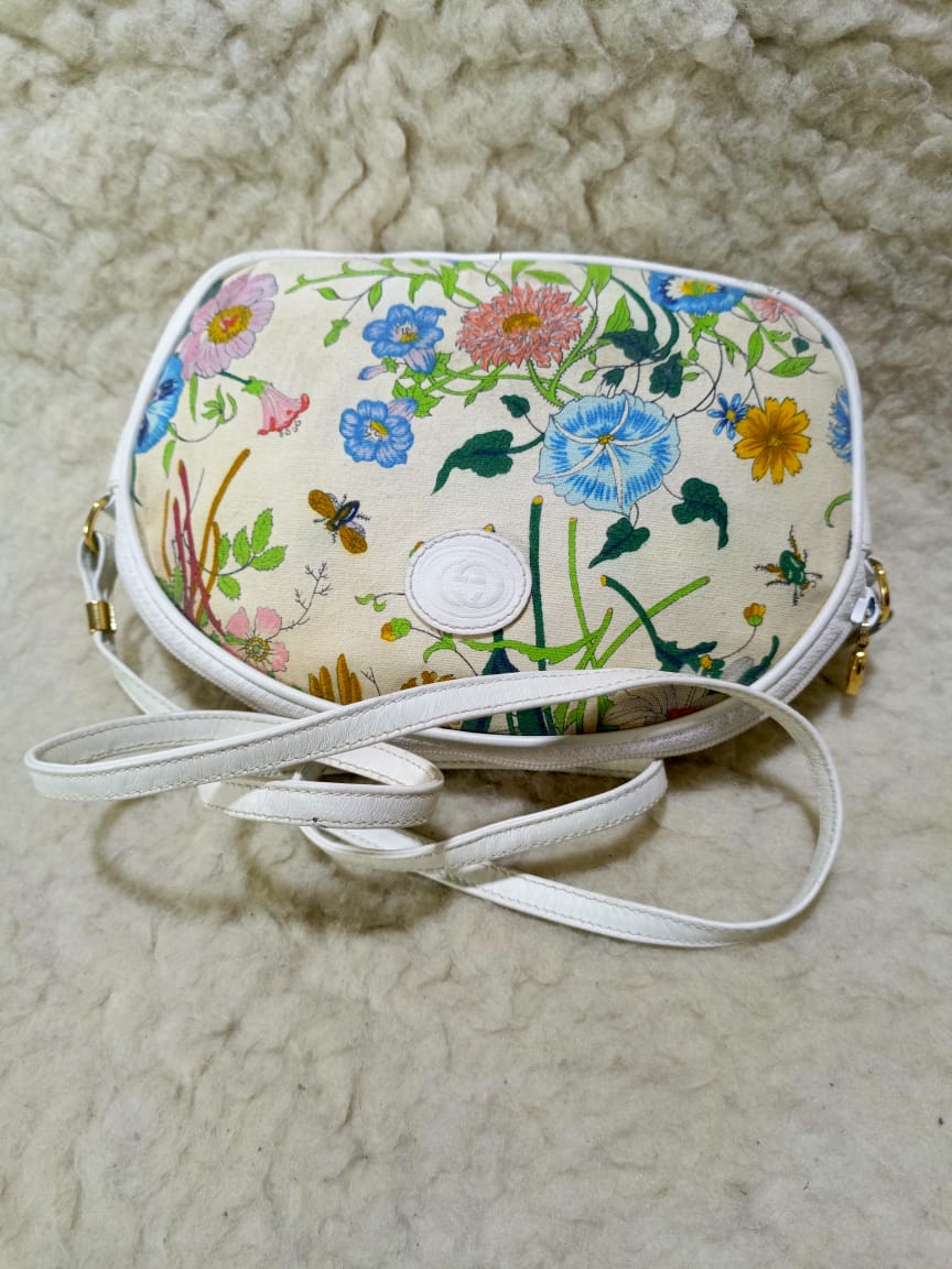 Gucci Flora Print White Leather Crossbody Bag | Pre-Loved
