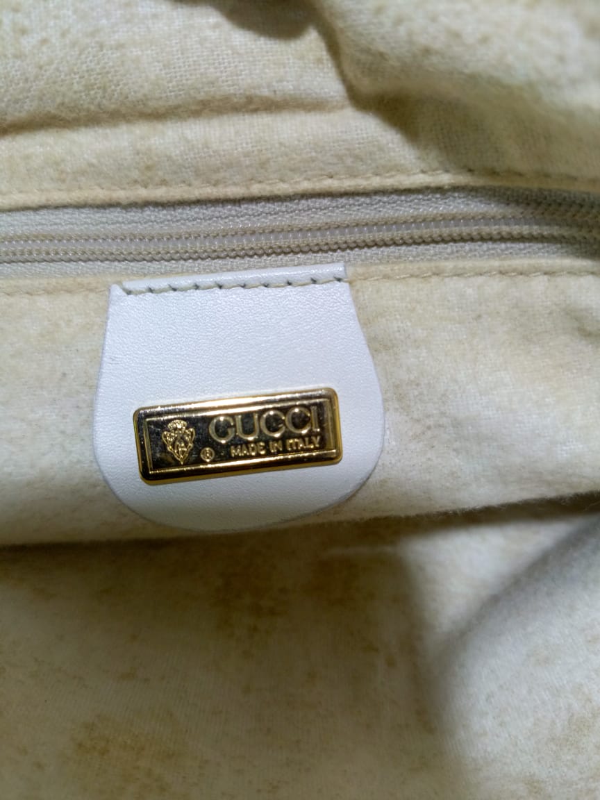 Gucci Flora Print White Leather Crossbody Bag | Pre-Loved