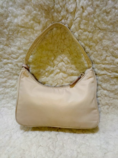 Prada Re-Edition 2000 Nylon Shoulder Bag |  Pre-Loved