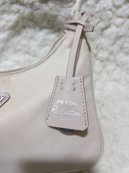 Prada Re-Edition 2000 Nylon Shoulder Bag |  Pre-Loved
