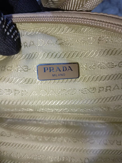 Prada Re-Edition 2000 Nylon Shoulder Bag |  Pre-Loved
