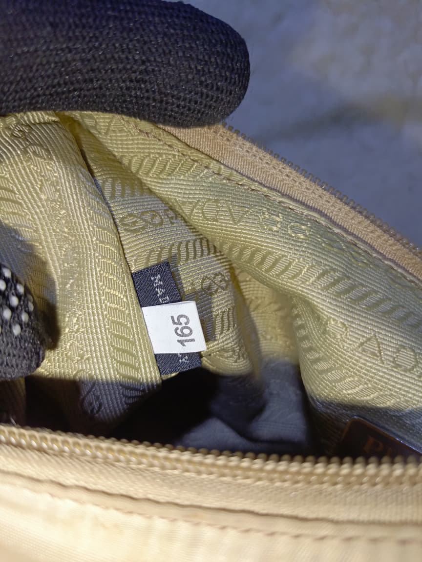 Prada Re-Edition 2000 Nylon Shoulder Bag |  Pre-Loved