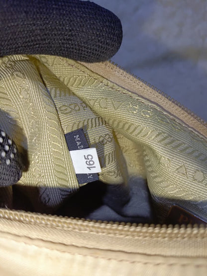 Prada Re-Edition 2000 Nylon Shoulder Bag |  Pre-Loved