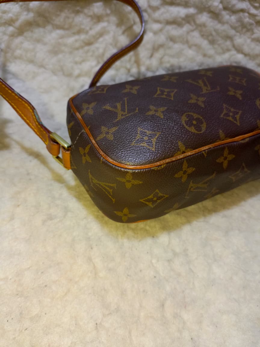 Louis Vuitton Pochette Crossbody Bag |  Pre-Loved