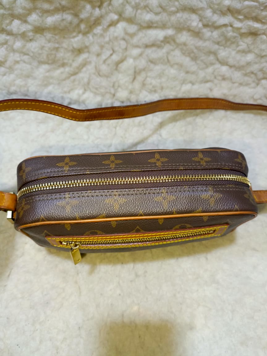 Louis Vuitton Pochette Crossbody Bag |  Pre-Loved