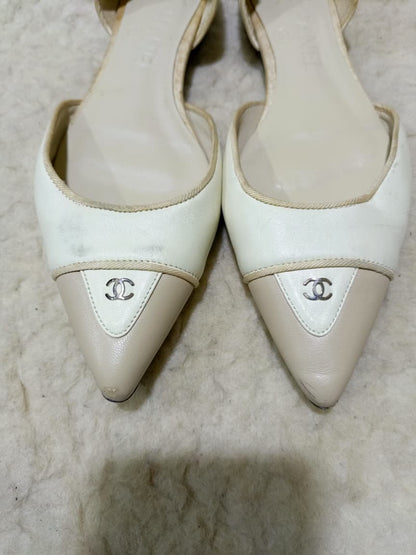 Chanel Two-Tone Flats – Size 36 | Pre-Loved