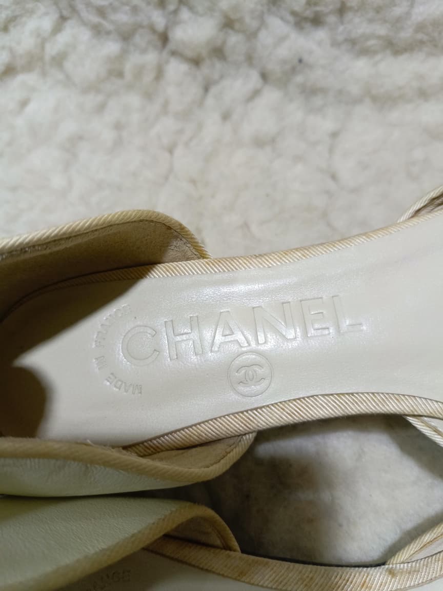 Chanel Two-Tone Flats – Size 36 | Pre-Loved