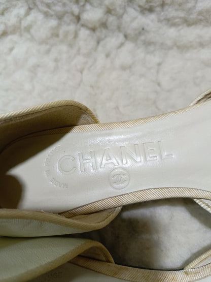 Chanel Two-Tone Flats – Size 36 | Pre-Loved