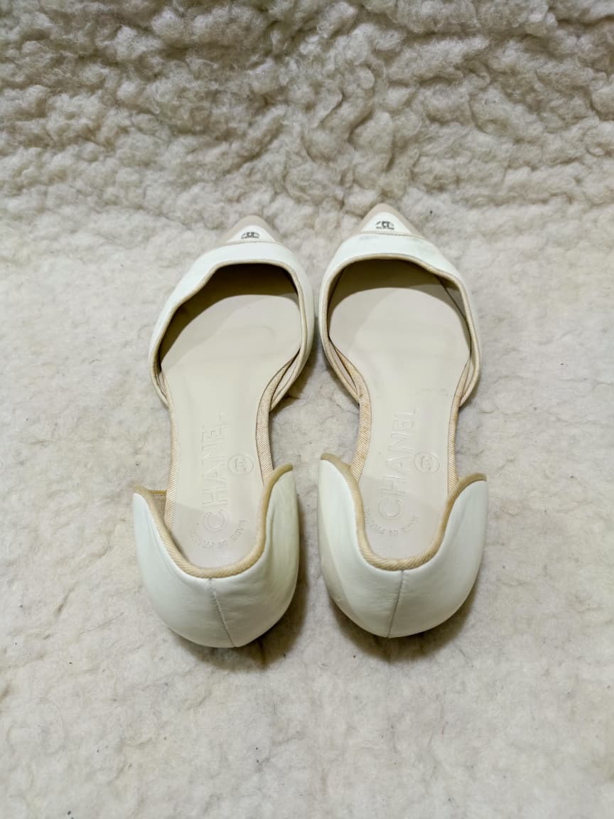 Chanel Two-Tone Flats – Size 36 | Pre-Loved