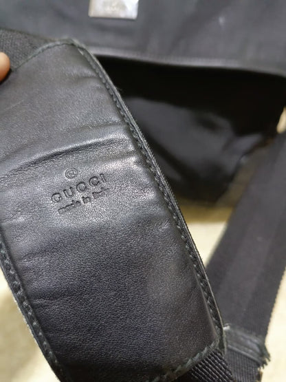 Gucci Black Nylon GG Messenger Bag – Made in Italy | Pre-Loved