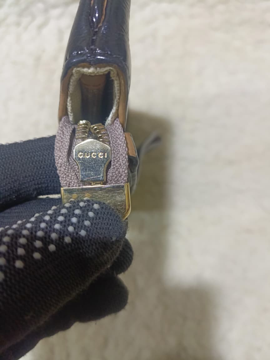 Gucci Black  Leather  Pouch | Pre-Loved