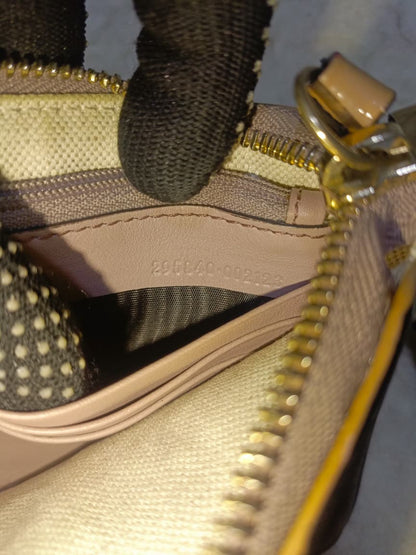 Gucci Black  Leather  Pouch | Pre-Loved