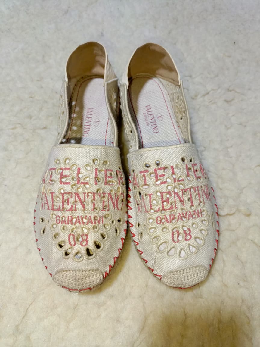 Valentino Flats with Red Logo Print – Size EU 39 | Pre-Loved