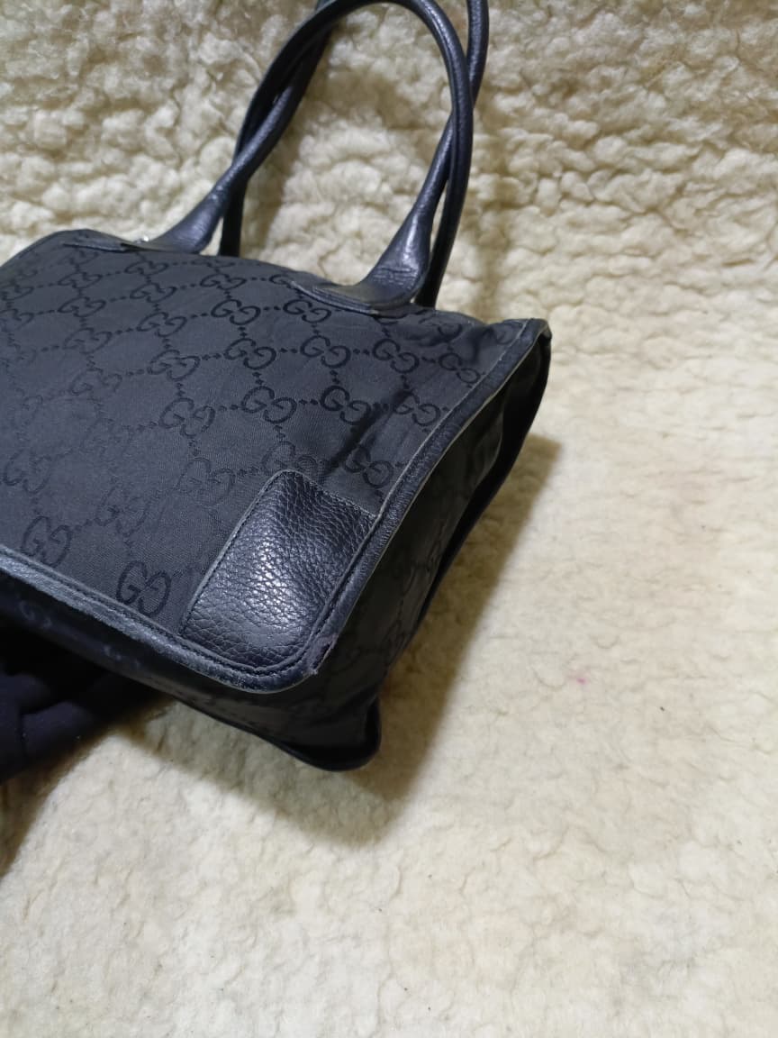 Gucci Black GG Canvas Shoulder Tote | Pre-Loved