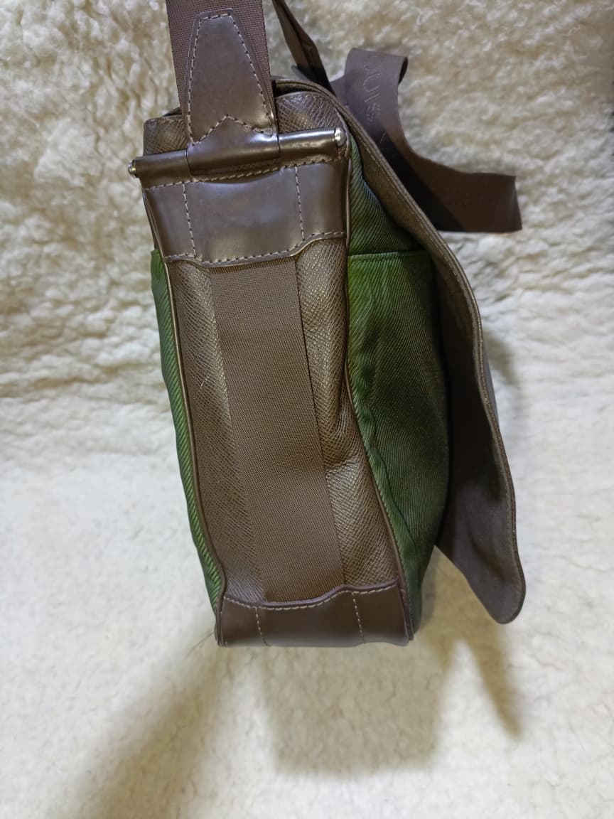 LV Taiga Leather Messenger Bag | Authentic