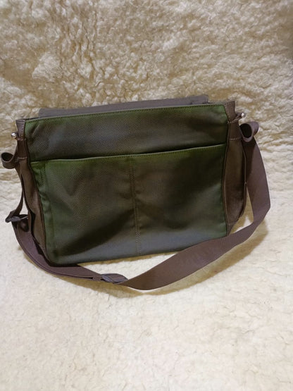 LV Taiga Leather Messenger Bag | Authentic