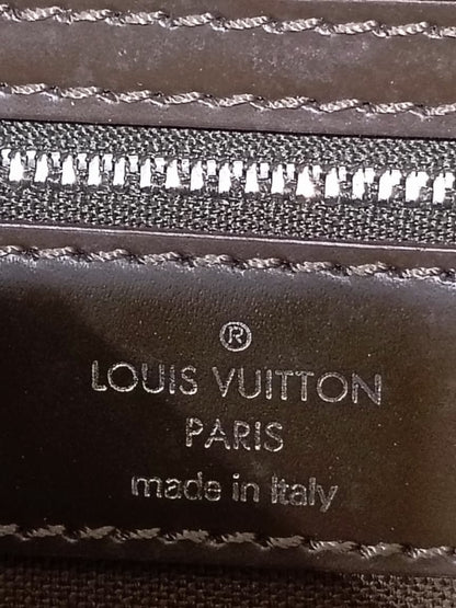 LV Taiga Leather Messenger Bag | Authentic