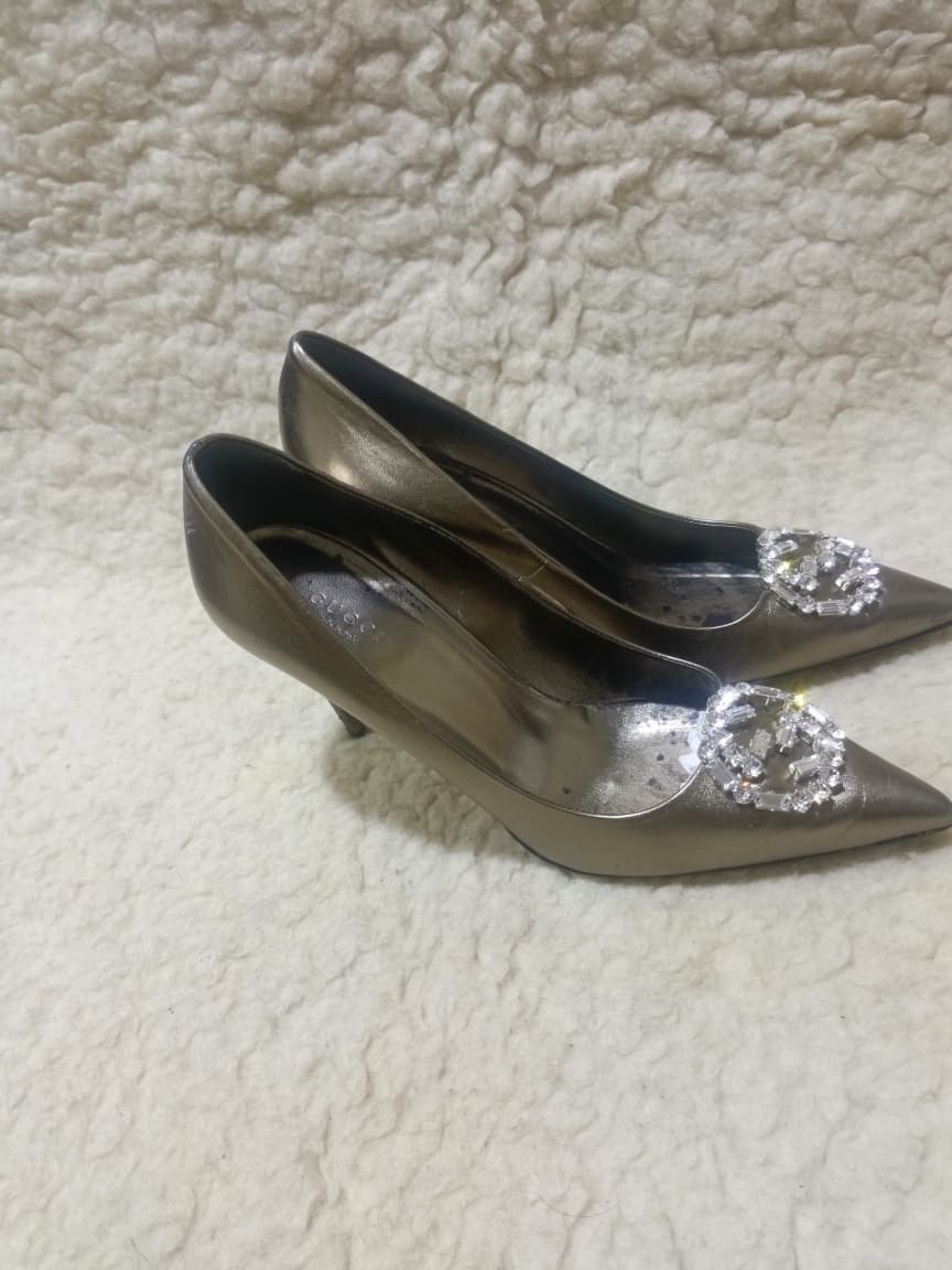 Gucci Silver Crystal GG Pointed Toe Leather Pumps