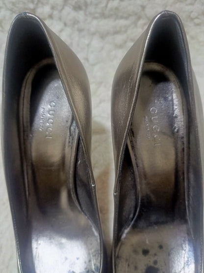 Gucci Silver Crystal GG Pointed Toe Leather Pumps