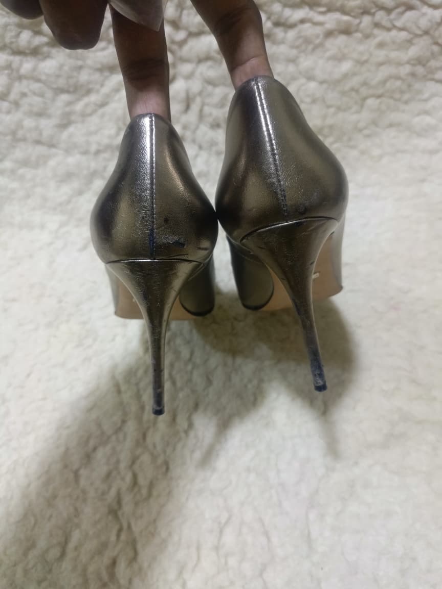 Gucci Silver Crystal GG Pointed Toe Leather Pumps